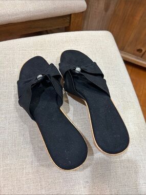Italian Shoemakers Black Knot Slide Mules
